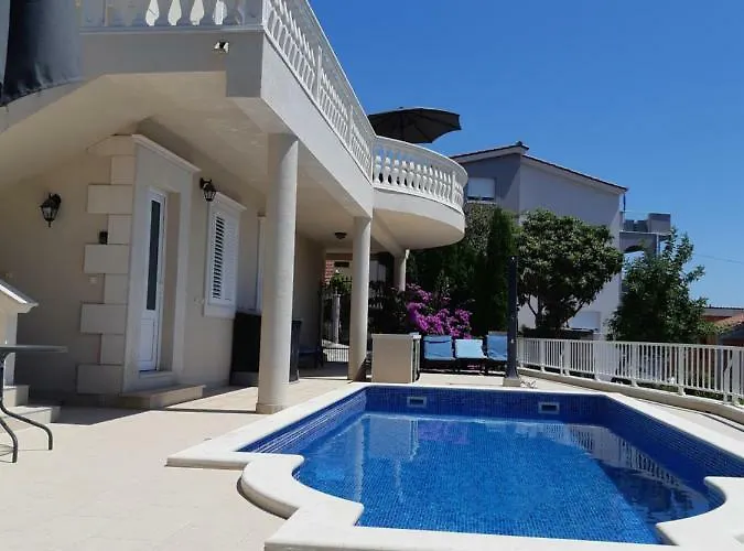 Villa Lizzi