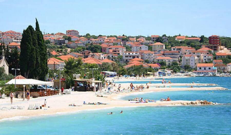 Lizzi Trogir